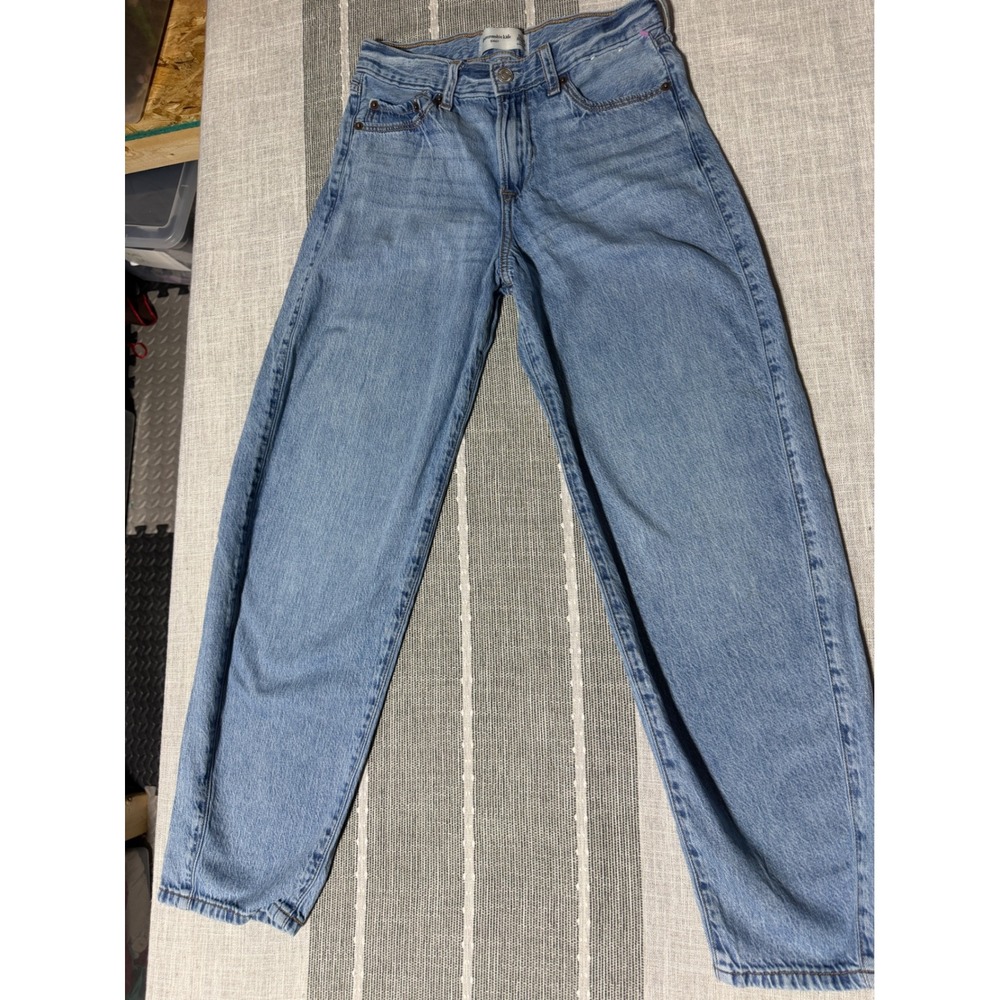 Abercrombie Kids Baggy Jeans Light Wash Blue Denim Size 13/14 Regular